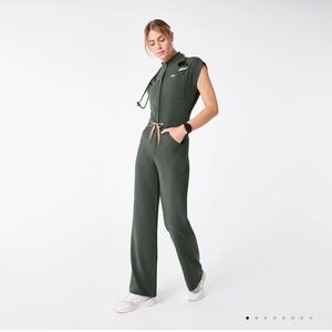 Figs Moss Green Rafaela Scrub Wide Leg Jumpsuit. NWT. Size XXS.